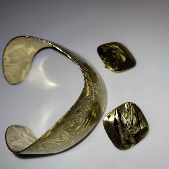 VINTAGE AND FABULOUS BRACELET AND EARRING SET - Picture 2 of 2